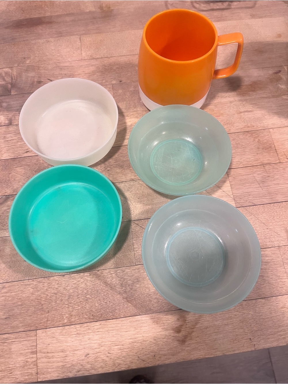 Thermos- Dinex - Tupperware Orange Mug and Assorted Colored Bowls